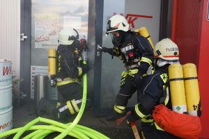 2016_05_03 Feuerwehrübung Wakolbinger  (4)